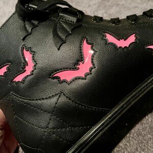 Strange Cvlt. x Die with Your Boots On Neon Bat Chelsea Size 9